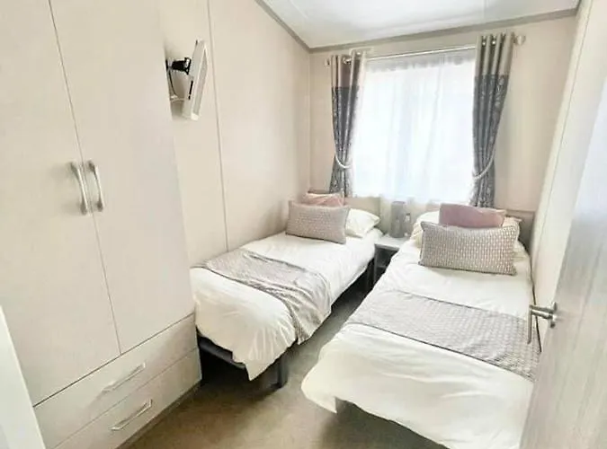 Nyaraló 48 Pony Meadow - White Cross Bay