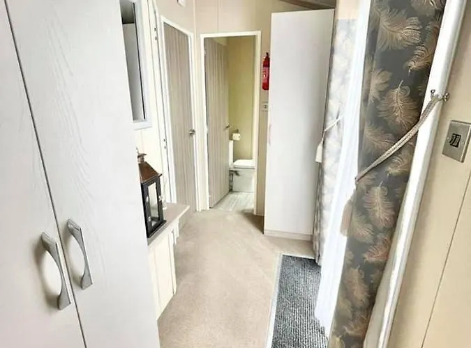 Nyaraló 48 Pony Meadow - White Cross Bay